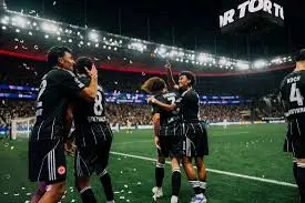 Eintracht Frankfurt en Galatasaray: Een Analyse van de Wedstrijd