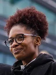 Sylvana Simons: Een Stem voor Diversiteit en Inclusie