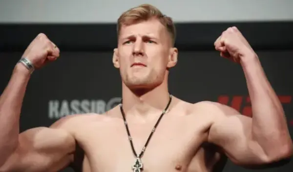 Het Verhaal van Alexander Volkov: Een MMA Legende