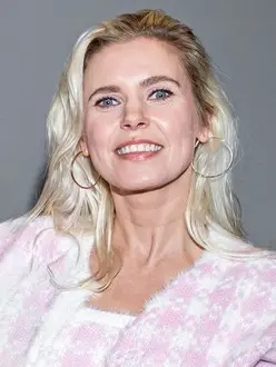 Bettina Holwerda: Een Blik op Haar Carrière en Invloed