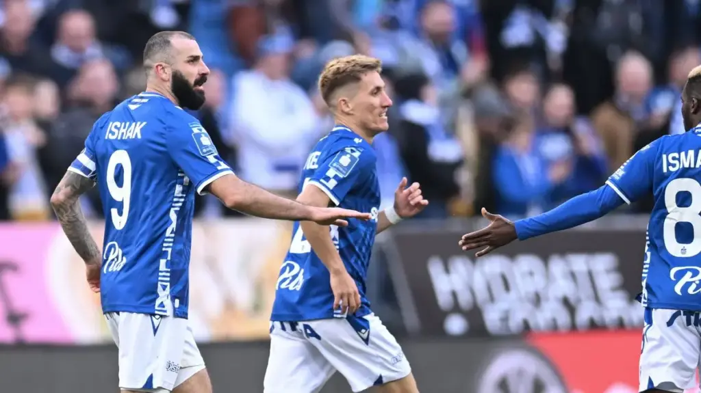 Lincoln Red Imps tegen Lech Poznań: Een Cruciale Bekerstrijd