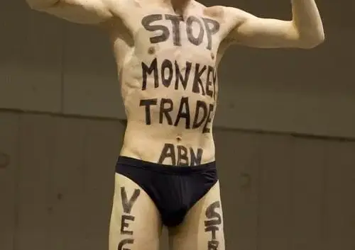 Vegan Streaker: Bewustzijn Creëren met Prikkelende Acties