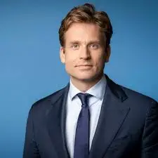 Ontdek het Leven en de Impact van Vincent Karremans