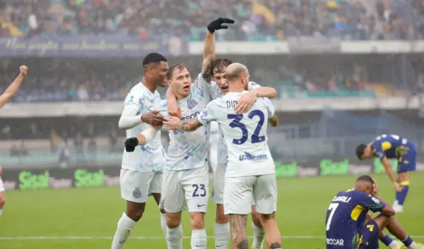 Hellas Verona Neem het Op Tegen Inter Milan in de Serie A