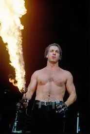 Till Lindemann: De Charismatische Frontman van Rammstein