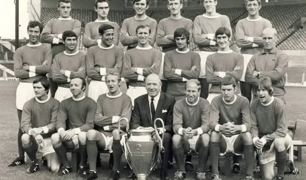 De Geschiedenis en Huidige Status van Manchester United