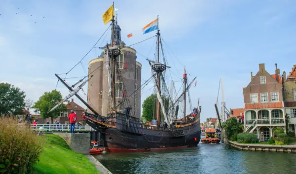 Enkhuizen: Een Stukje Geschiedenis en Cultuur