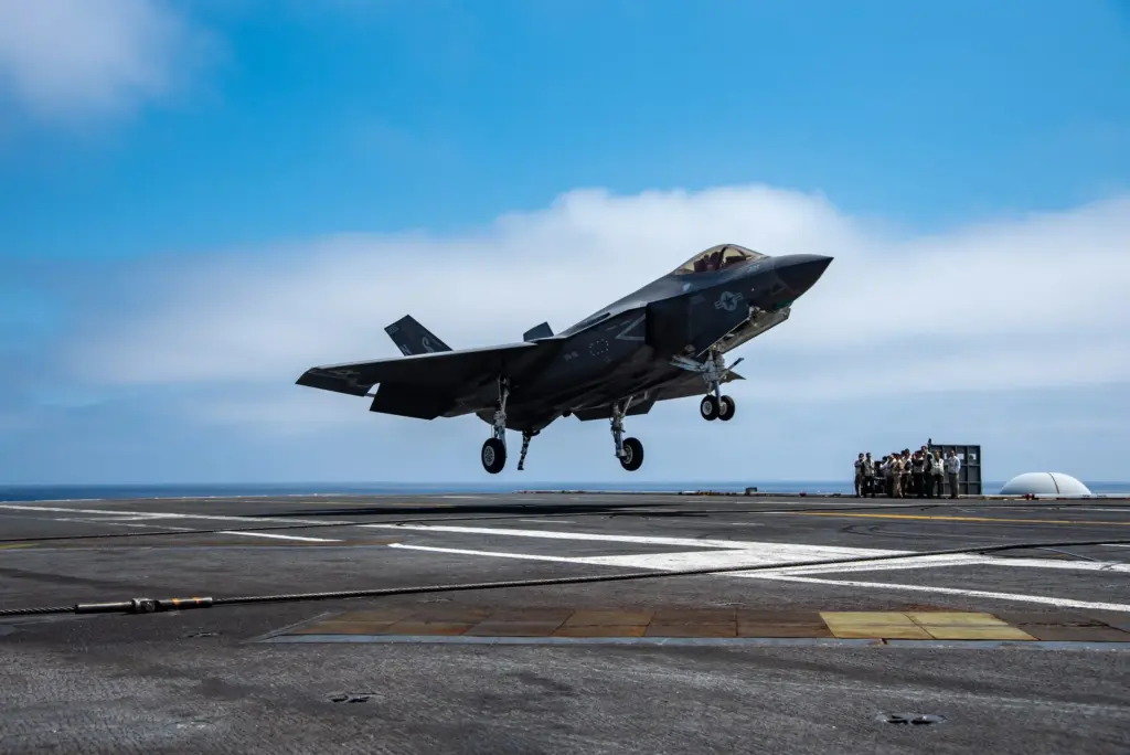 F35 Vliegtuigen Aangehouden op Schiphol: Wat betekent dit?