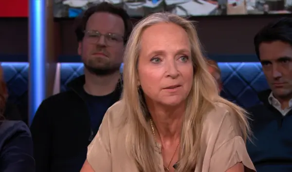 Floortje Dessing: De Invloedrijke Carrière van een Tv-Presentatrice