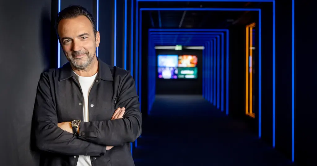 Gerard Ekdom: De Iconische Radio-dj van Nederland