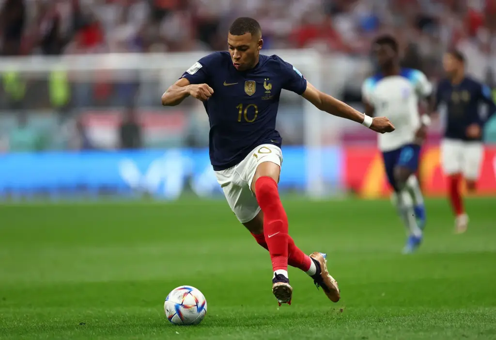 Kylian Mbappé: De Ster van het Moderne Voetbal