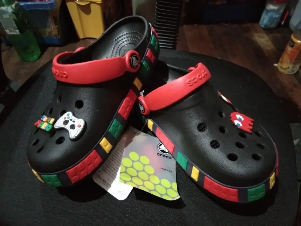 Lego Crocs: Een Speelse Mix van Comfort en Creativiteit