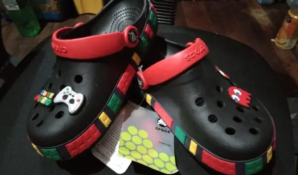 Lego Crocs: Een Speelse Mix van Comfort en Creativiteit