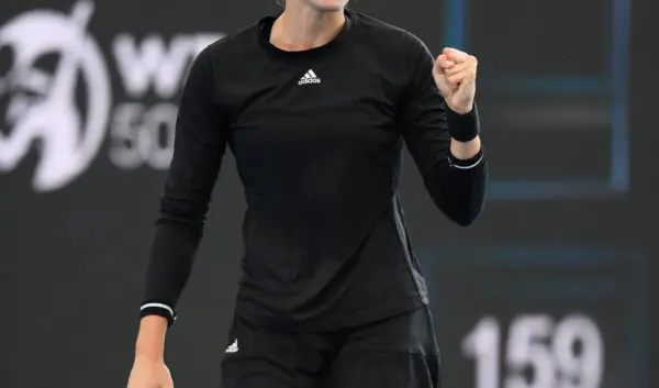 De Bewonderenswaardige Reis van Rybakina in Tennis
