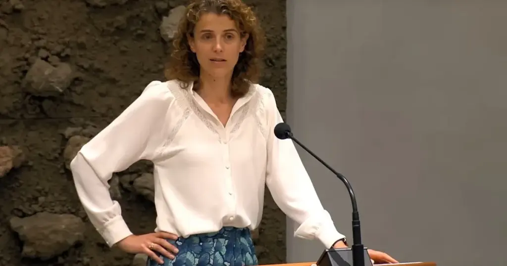 Sophie Hermans: Een Kracht in de Nederlandse Politiek