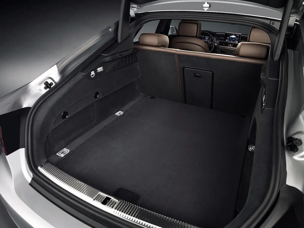 De Audi A7: Een Blik op Innovatie en Luxe