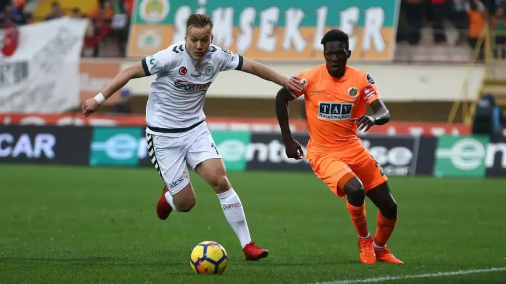 Alanyaspor Ontmoet Konyaspor: Een Cruciale Wedstrijd in de Competitie