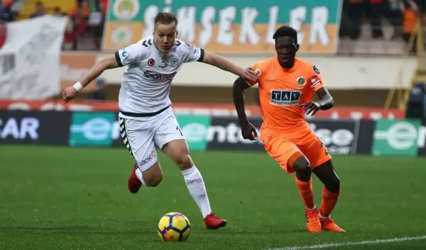 Alanyaspor Ontmoet Konyaspor: Een Cruciale Wedstrijd in de Competitie