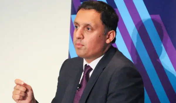 Anas Sarwar en zijn rol in de Schotse Arbeiderspartij