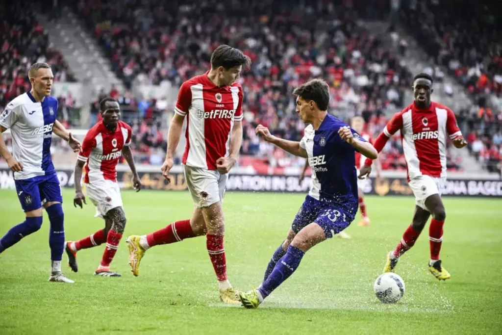 De Sportieve Rivaliteit Tussen Anderlecht en Antwerpen