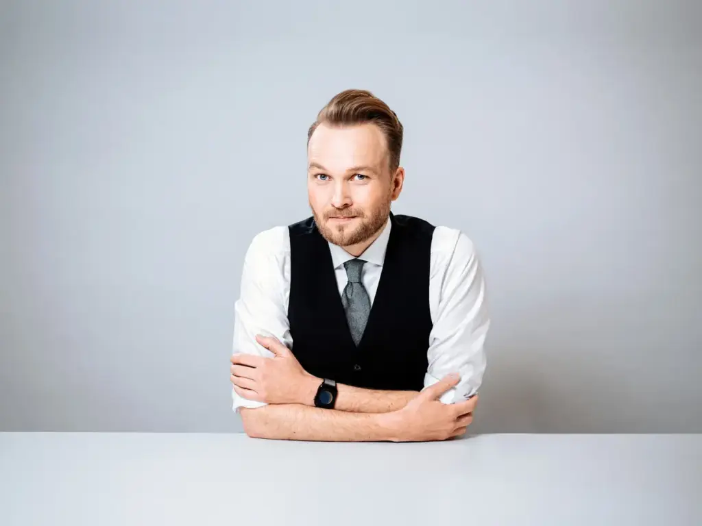 Arjen Lubach: Zijn Invloed op de Nederlandse Entertainmentindustrie