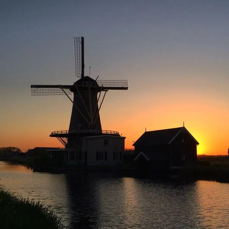 Ongeregeldheden in Bleskensgraaf: Protest tegen asielzoekerscentrum escaleert