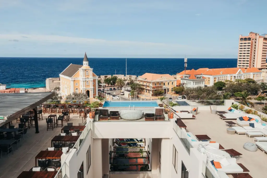 Ervaar Luxe en Ontspanning in Boutique Hotel Curacao van Jamie Alex