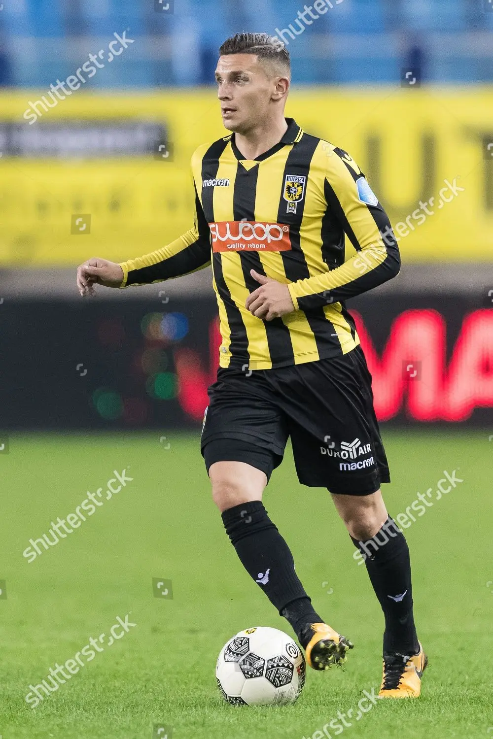 Bryan Linssen: Een Sleutelfiguur in het Nederlands Voetbal