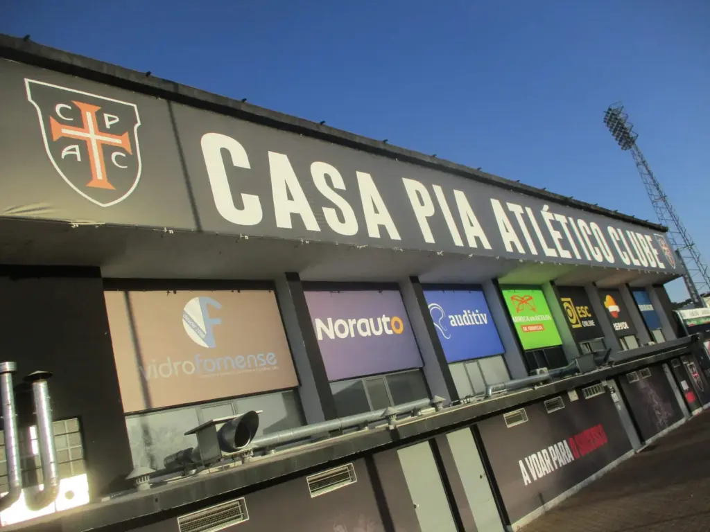 Verken Casa Pia in Porto: Geschiedenis en Impact