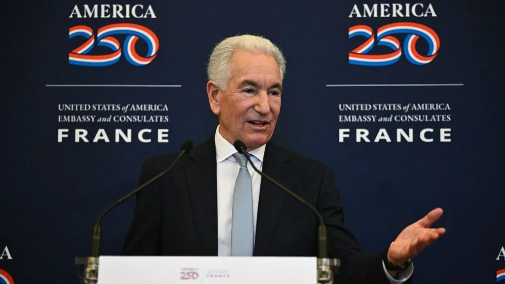 Waarom we moeten praten over charles kushner: Amerikaanse ambassadeur in de problemen