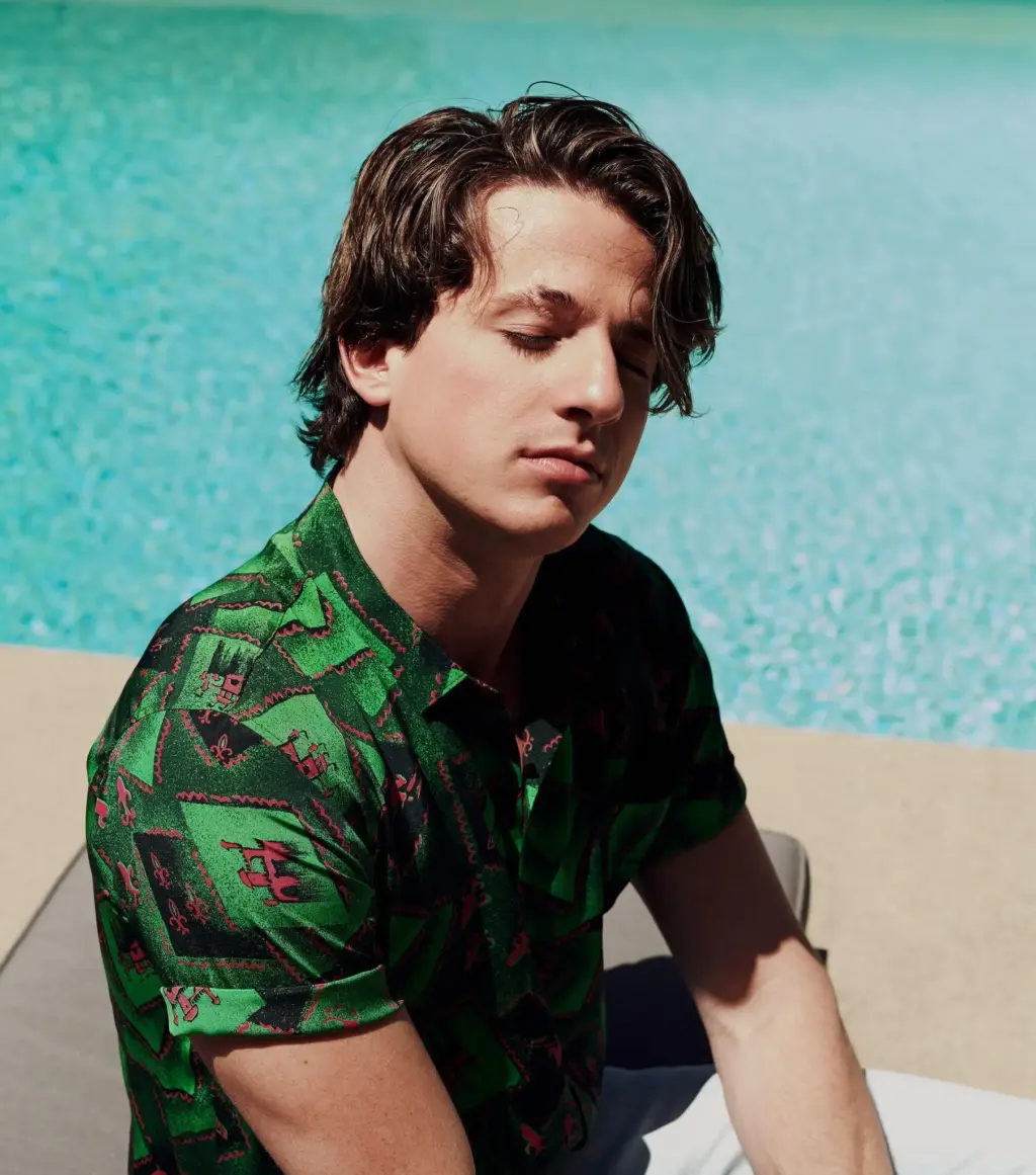 Alles over Charlie Puth: Zijn Muziek en Zijn Invloed