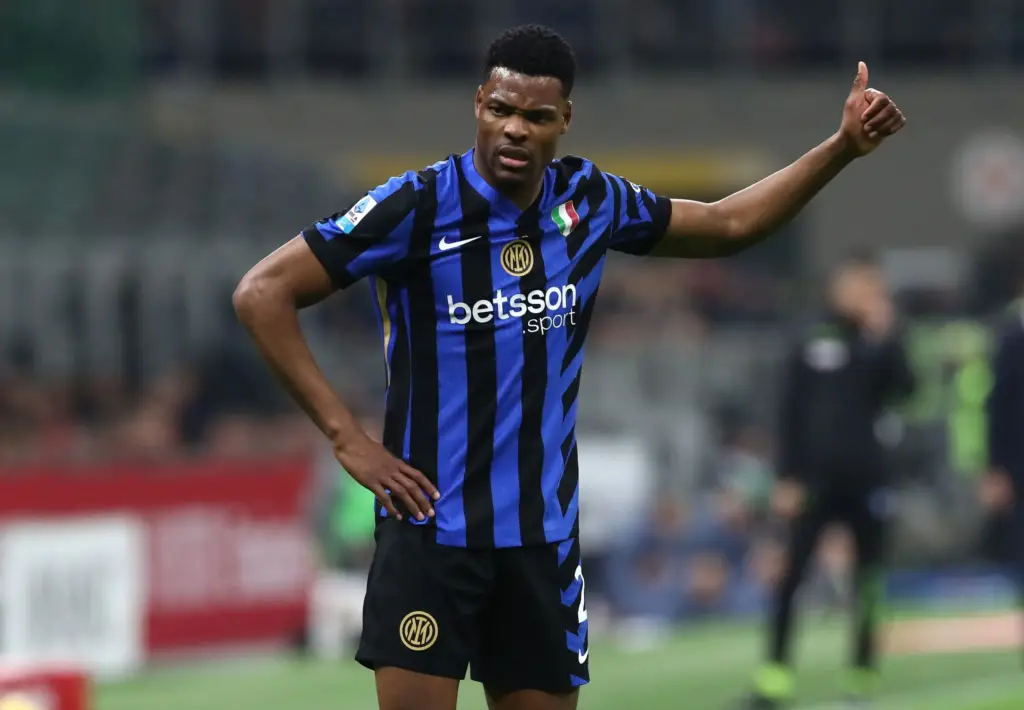 Denzel Dumfries: De Opkomst van een Voetbalster