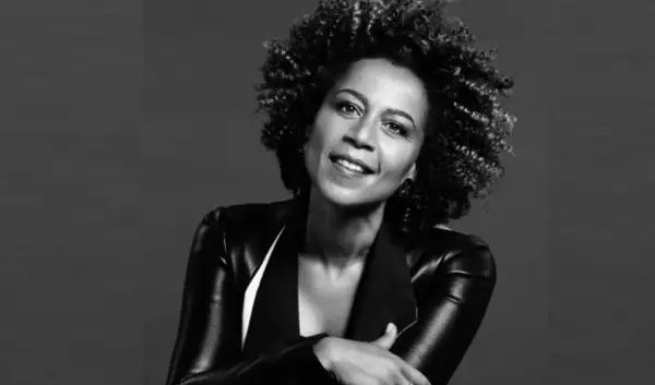 Diana Matroos: Een Voornaamste Stem in de Journalistiek