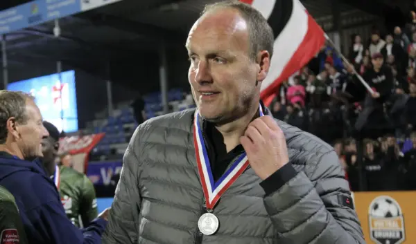 Dick Lukkien: Een Krachtige Invloed in het Voetbal