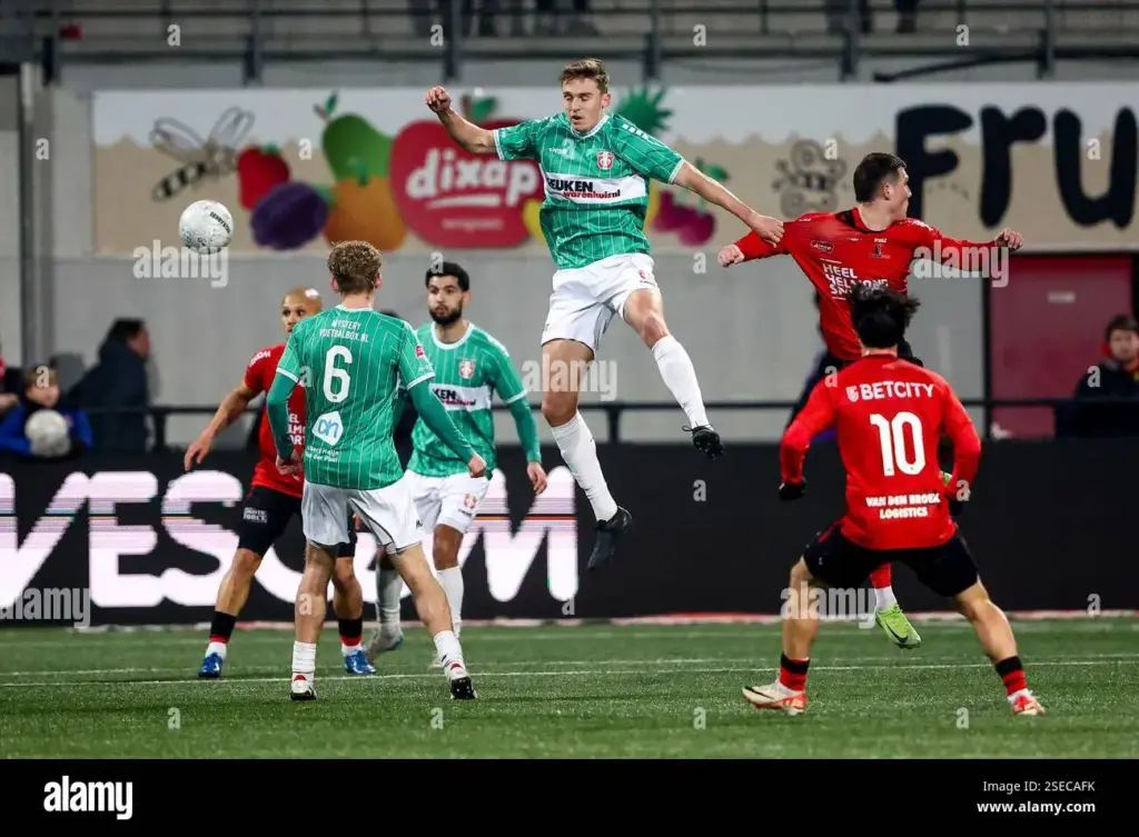 Dordrecht vs Helmond Sport: Een Cruciale Wedstrijd in de Keuken Kampioen Divisie