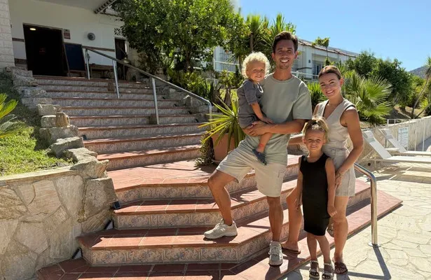 Nienke en Lysanne uit Ik Vertrek: Succesvol in Ericeira
