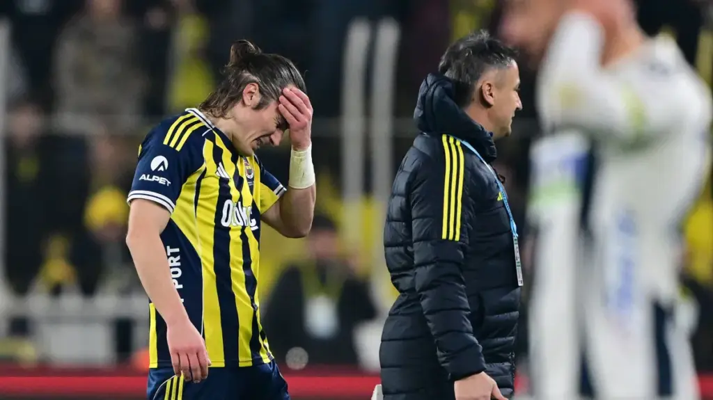 Fenerbahçe vs Kasımpaşa: Dure puntenverlies voor Fenerbahçe in spannende slotfase