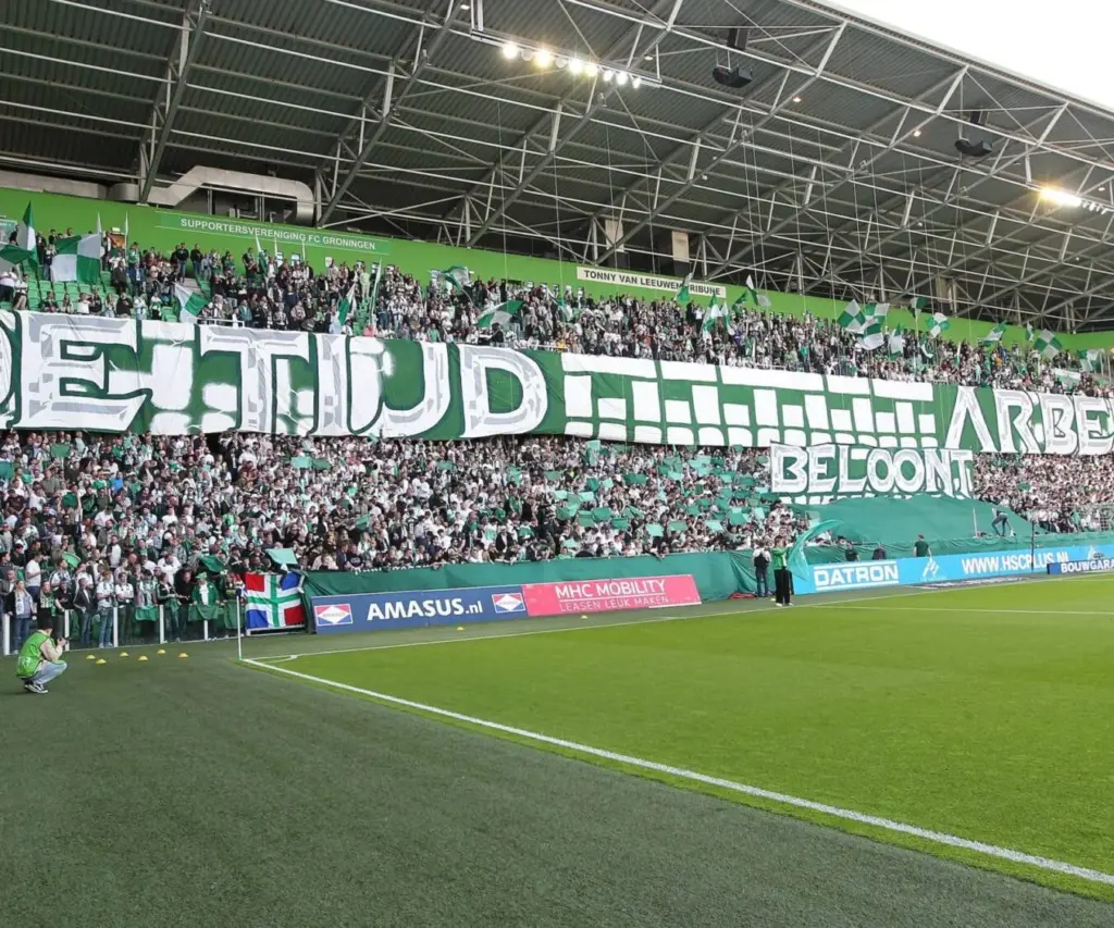 Groningen en PSV strijden in de Eredivisie