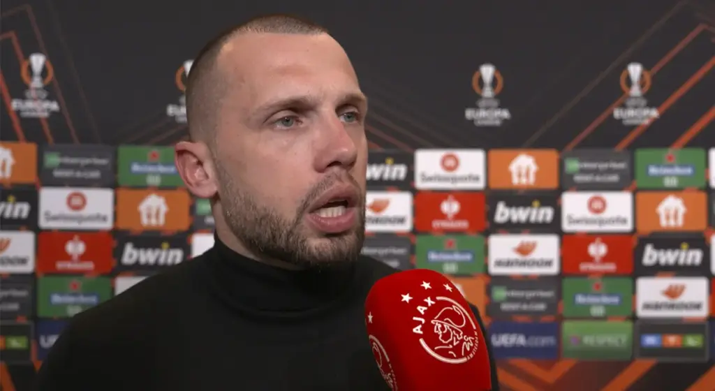Heitinga: Van Speler tot Coach in de Voetbalwereld
