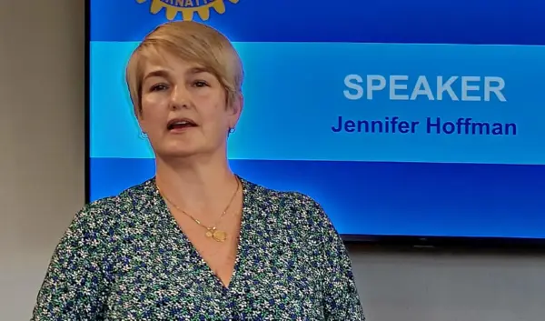 Jennifer Hoffman: Een Pionier in Wellness en Persoonlijke Ontwikkeling