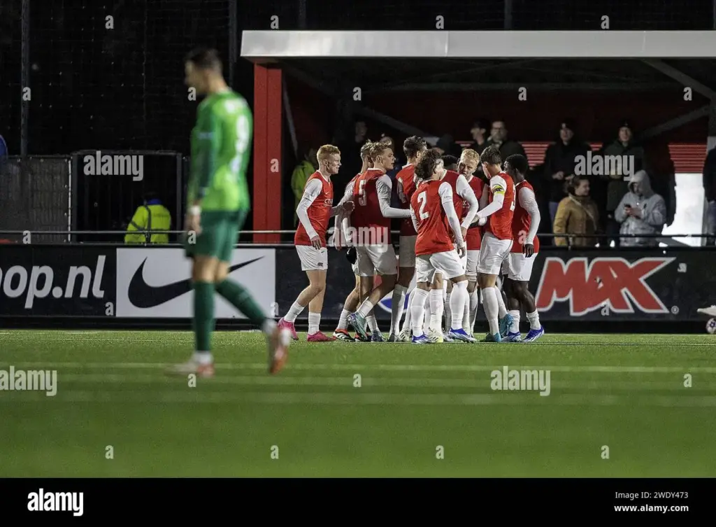 Jong AZ vs. Dordrecht: Analyse en Voorspellingen