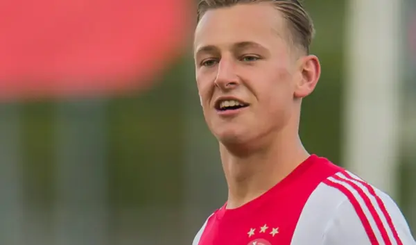 Kaj Sierhuis: Een Opkomende Ster in de Voetbalwereld