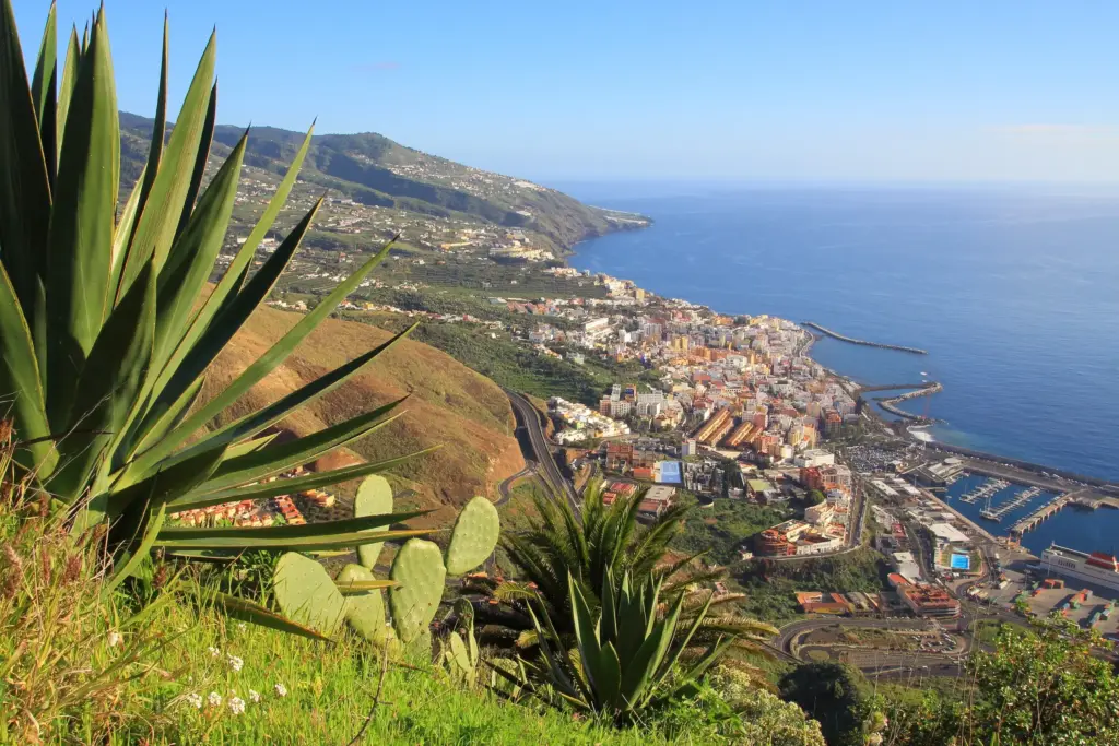 Verken La Palma: Natuur, Vulkanen en Toerisme