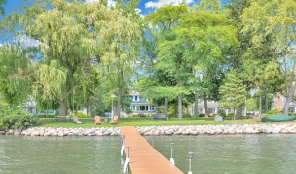 Verkenning van Lac La Belle: Een Natuurlijk Paradijs