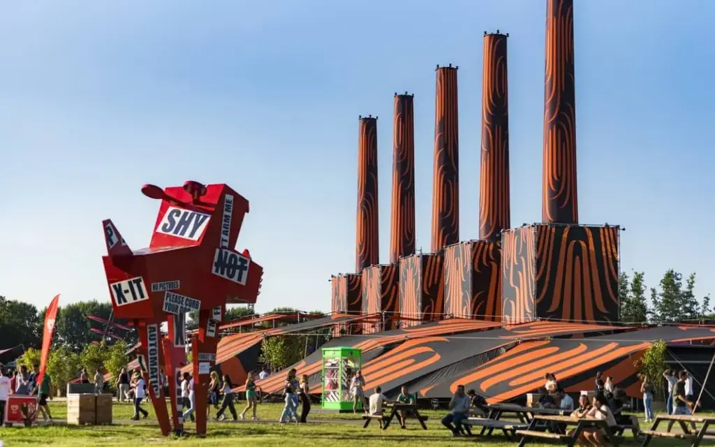 Lowlands 2023: Een Uitverkocht Festival en Zijn Betekenis