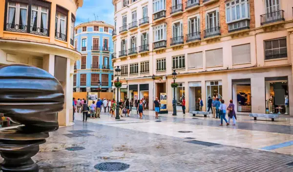 Málaga: Een Cultuur- en Zonbestemming