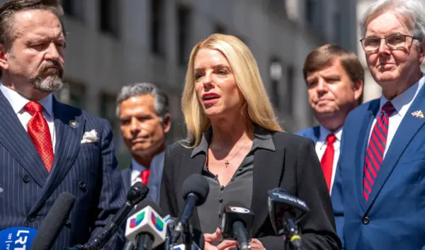 De Invloed van Pam Bondi in de Politiek en daarbuiten