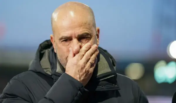 Peter Bosz: De Invloedrijke Trainer in het Voetbal