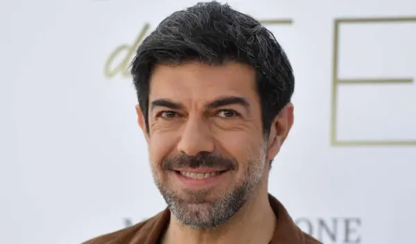 Het Fascinerende Leven van Pierfrancesco Favino