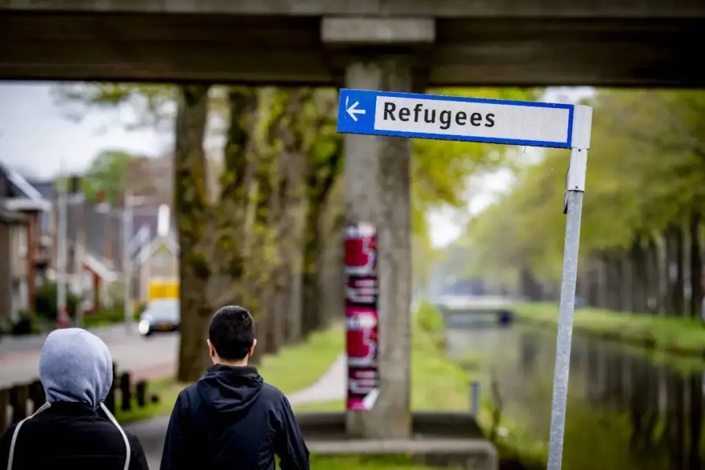 Protesten in Nieuw Lekkerland tegen de komst van een AZC